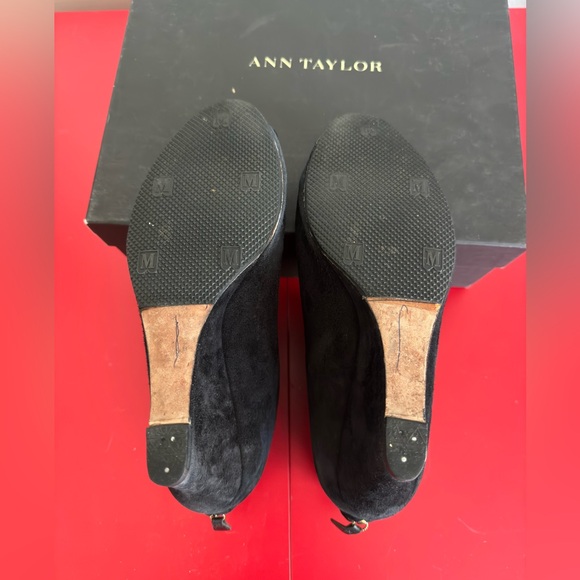 Ann Taylor Elsa Peeptoe Wedge Bootie Black size 8 - Picture 9 of 10